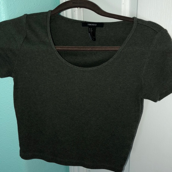 Crop top bundle - Picture 3 of 5